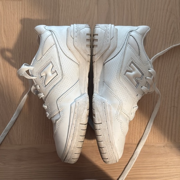 New Balance 550 - Picture 2 of 6